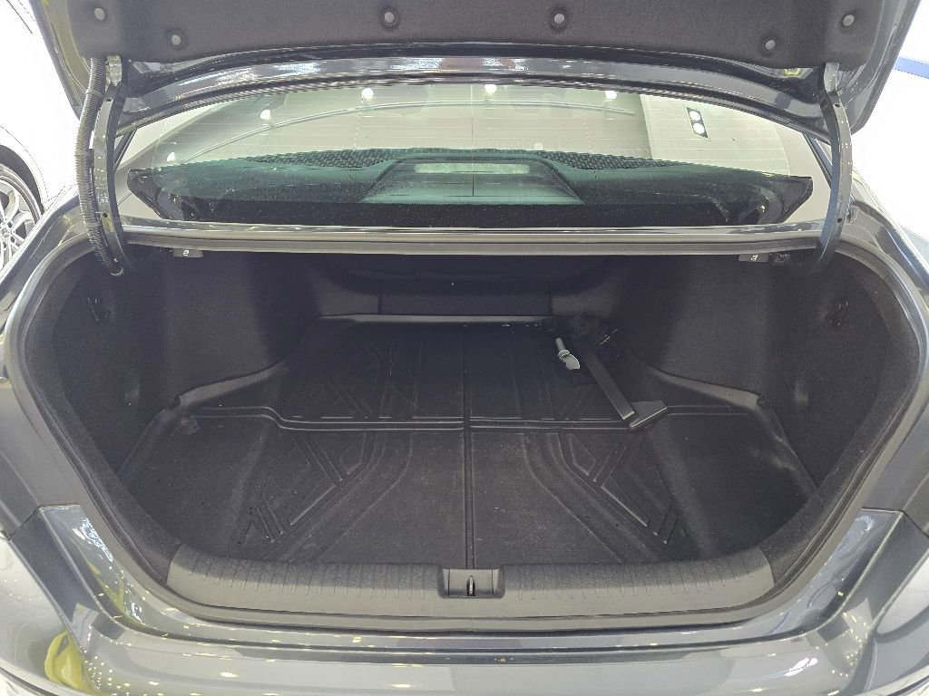 Used 2025 Honda Accord Touring image 19