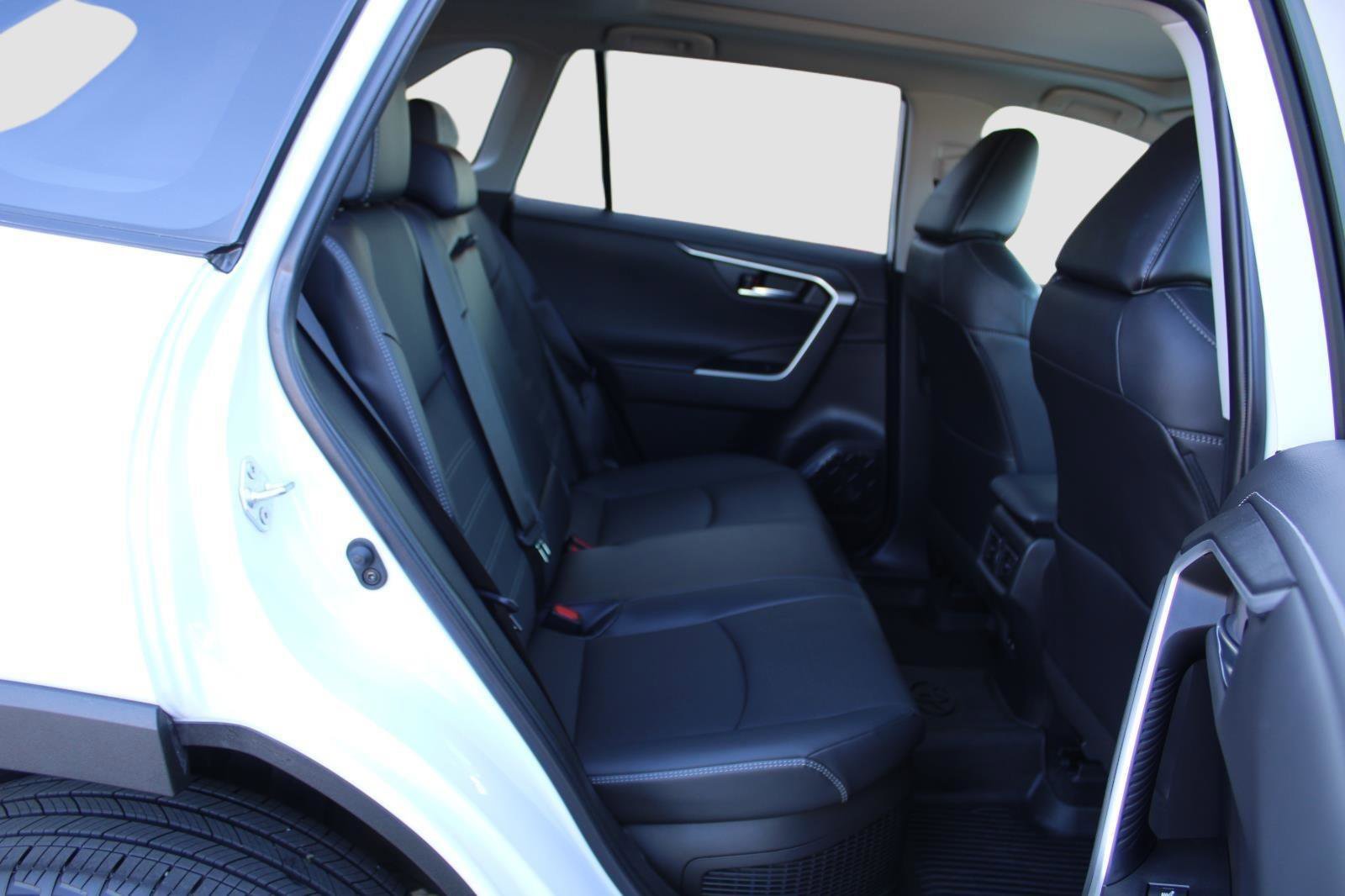 Used 2024 Toyota RAV4 Limited image 37