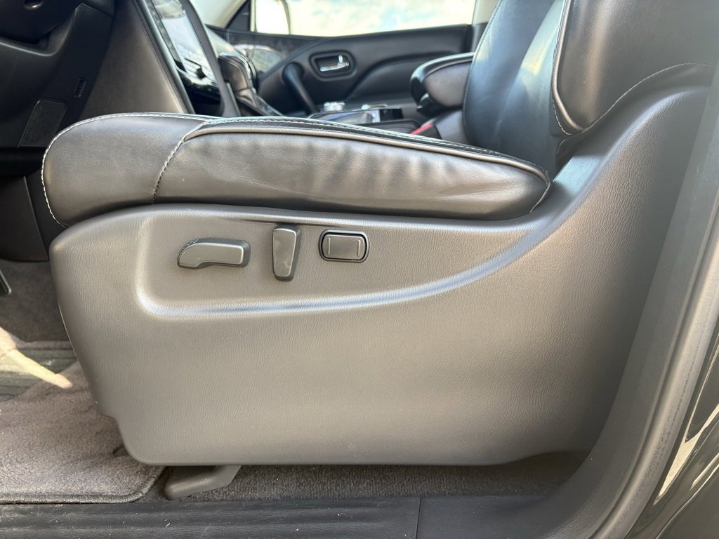 Used 2021 INFINITI QX80 Luxe w/ Cargo Package image 11