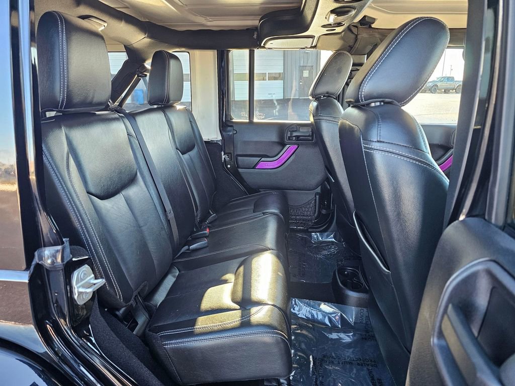 Used 2015 Jeep Wrangler Unlimited Sahara w/ Max Tow Package image 17