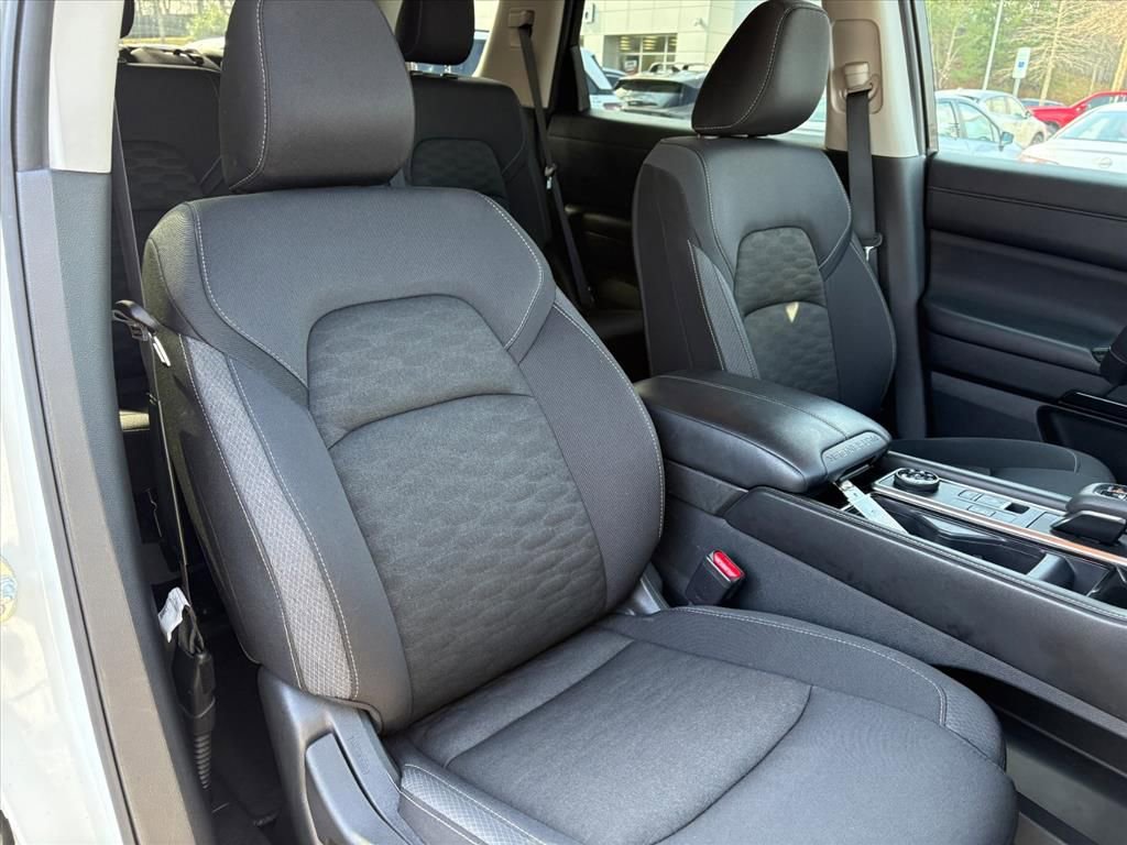 Certified 2024 Nissan Pathfinder SV image 18