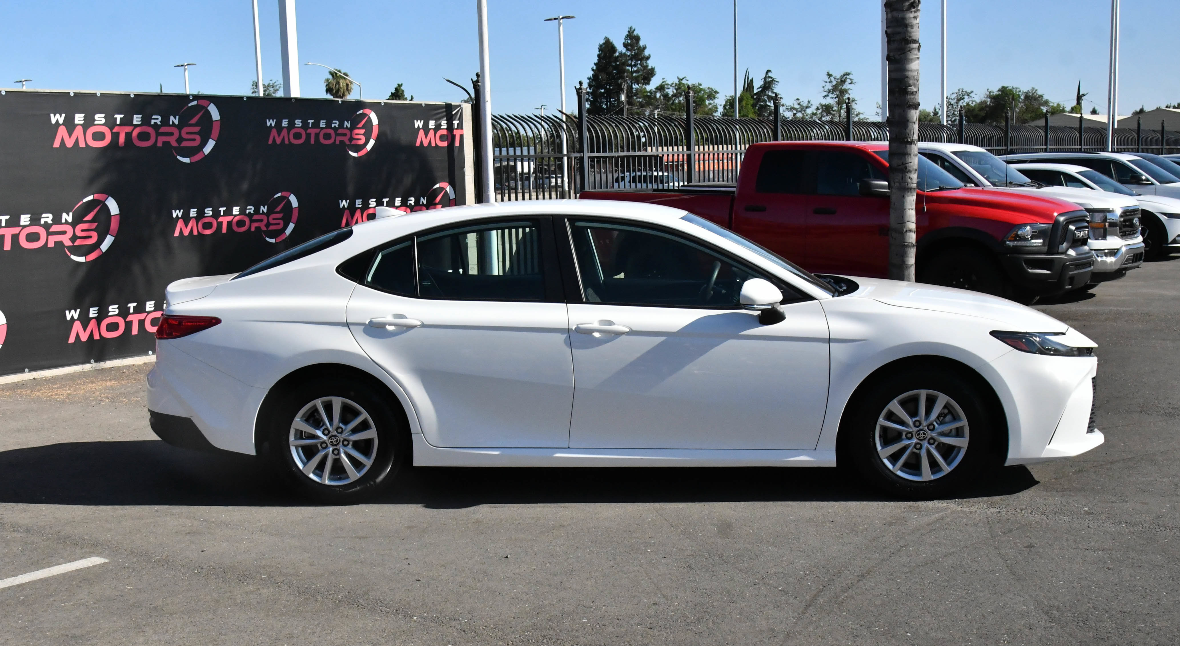 Used 2025 Toyota Camry LE FWD image 9