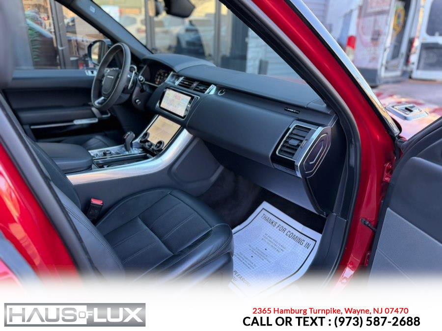 Used 2020 Land Rover Range Rover Sport HST image 18