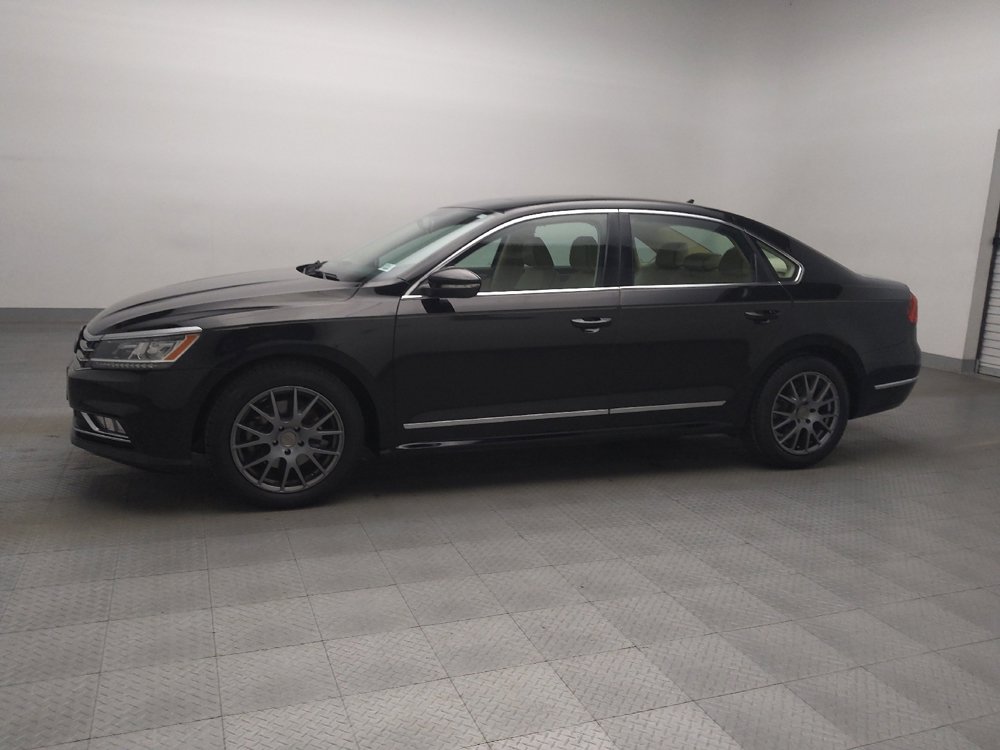 Used 2016 Volkswagen Passat 1.8T SE w/ Lighting Package (P06) image 2