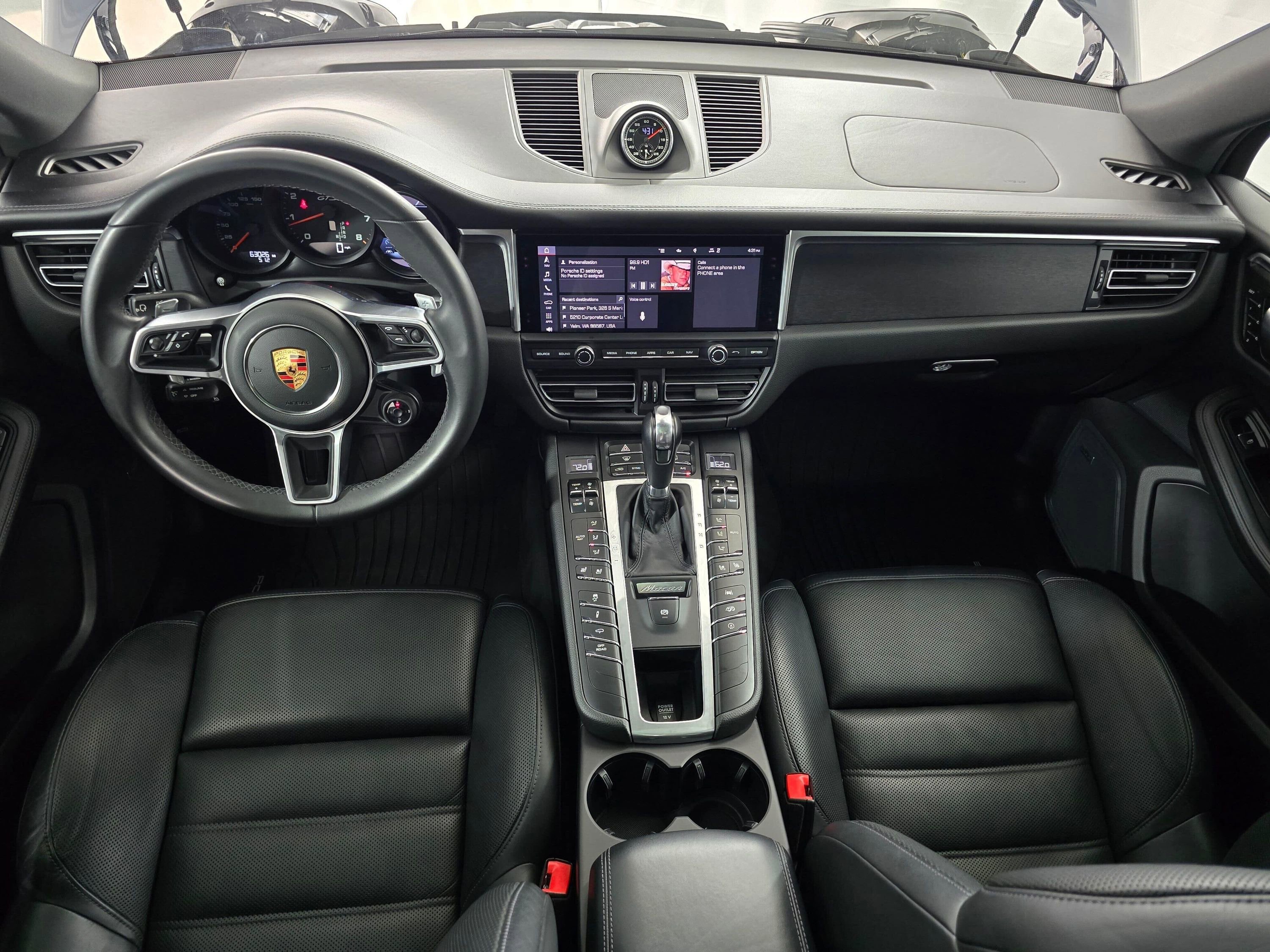 Used 2020 Porsche Macan GTS AWD/4WD image 18