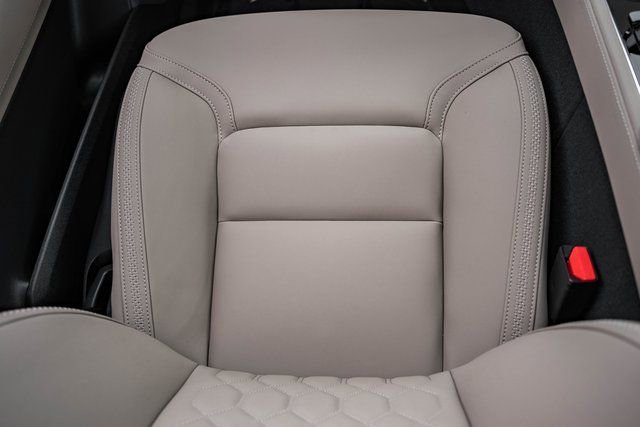 New 2026 Volvo XC90 B6 Plus w/ Protection Package Premier image 28