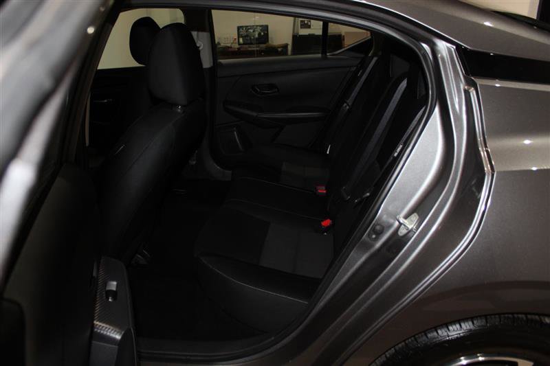 Used 2024 Nissan Sentra SV image 28