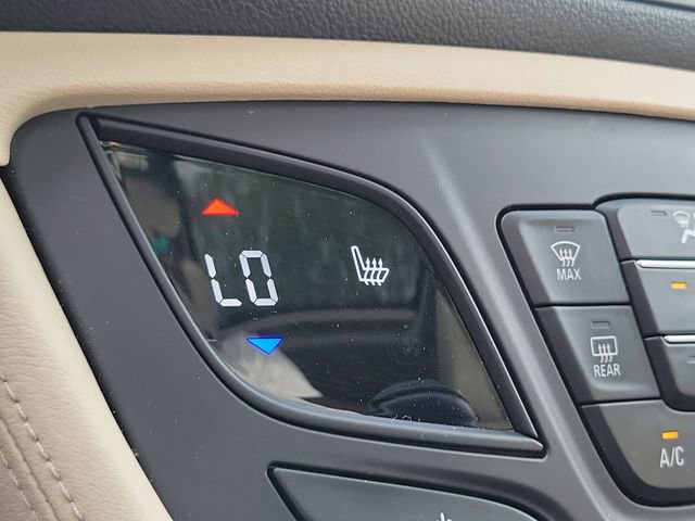 Used 2019 Buick Envision Essence AWD/4WD image 22