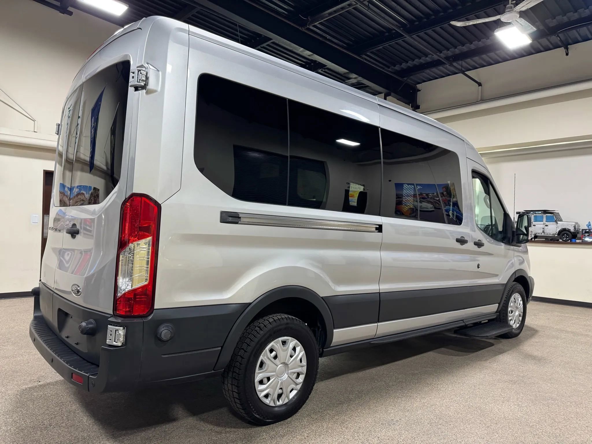 Used 2015 Ford Transit 350 148 Medium Roof image 17