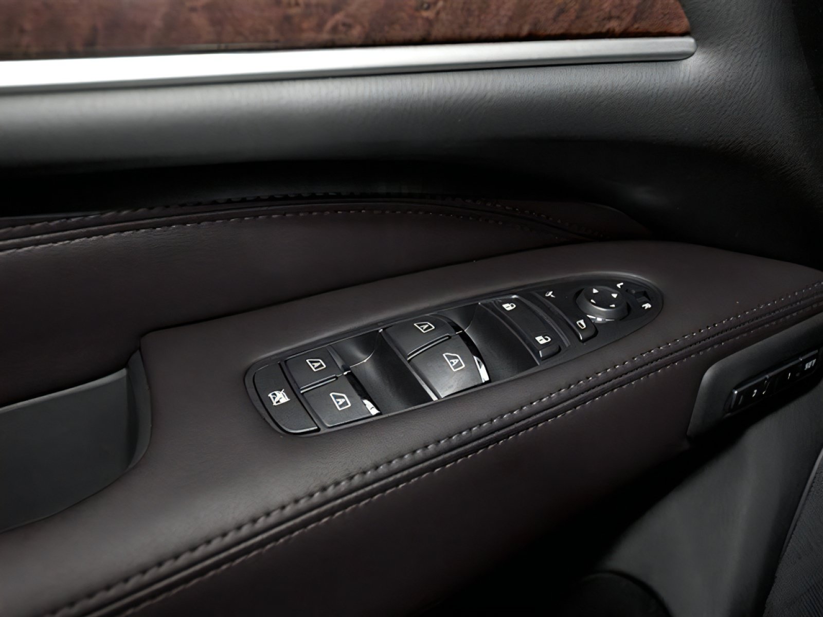 Used 2013 INFINITI JX35 AWD w/ Premium Pkg image 13