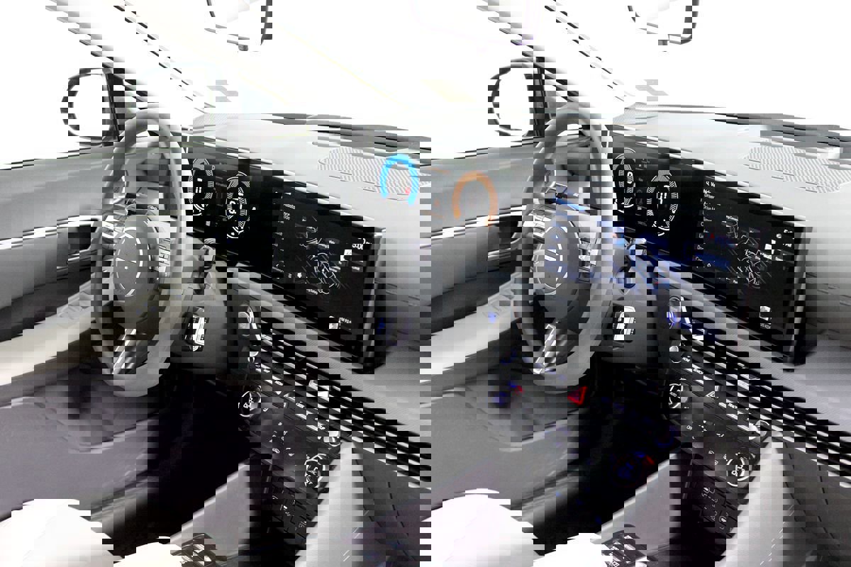 Used 2025 Hyundai Sonata SEL image 12