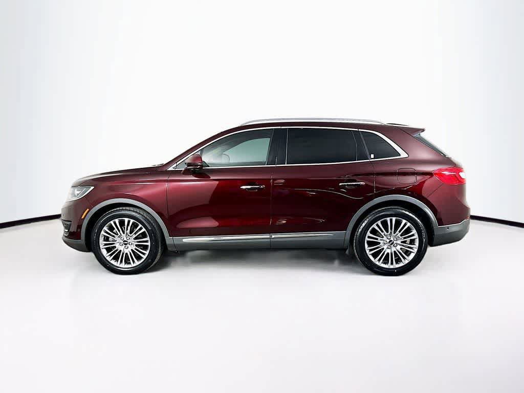 Used 2017 Lincoln MKX Reserve w/ Driver Assistance Package FWD image 3