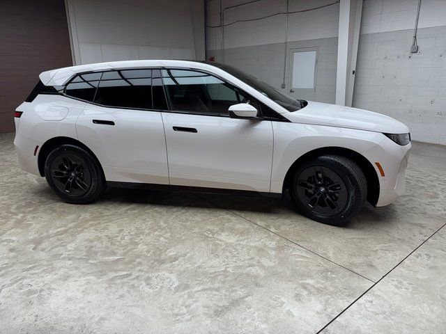 Used 2026 BMW iX xDrive60 image 6