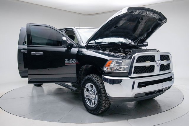 Used 2018 RAM 2500 Tradesman w/ Chrome Appearance Group image 15