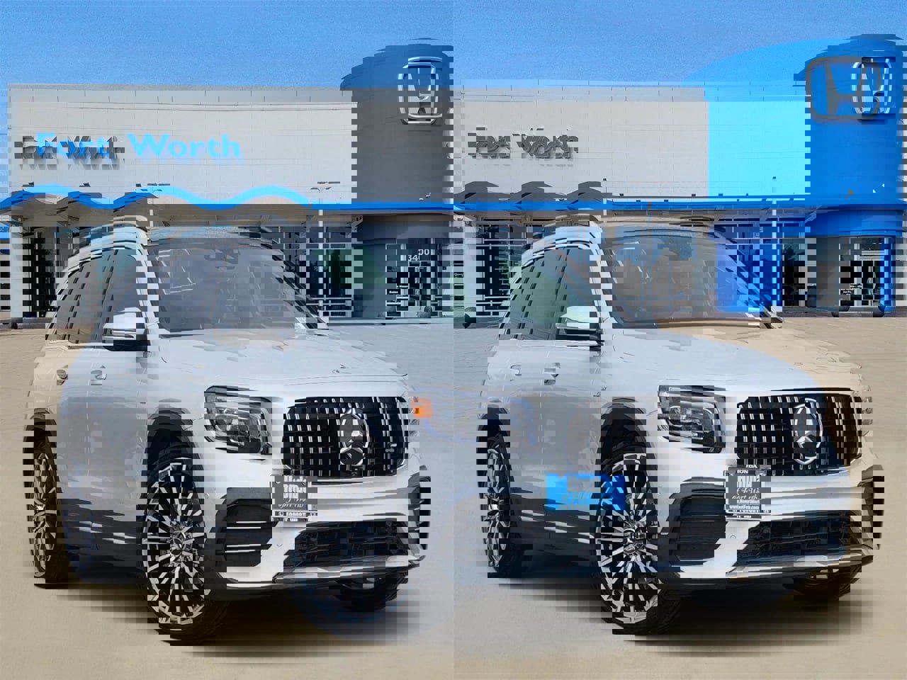 Used 2023 Mercedes-Benz GLB 35 AMG 4MATIC image 1