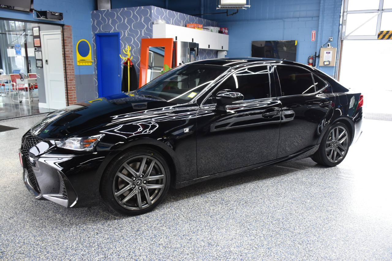 Used 2018 Lexus IS 350 AWD image 9
