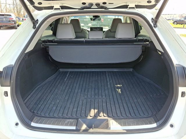 Used 2021 Toyota Venza XLE w/ Softex Package AWD/4WD image 32