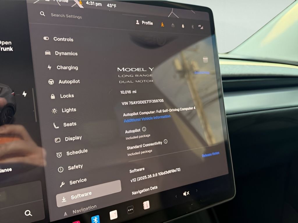 Used 2026 Tesla Model Y Long Range image 19