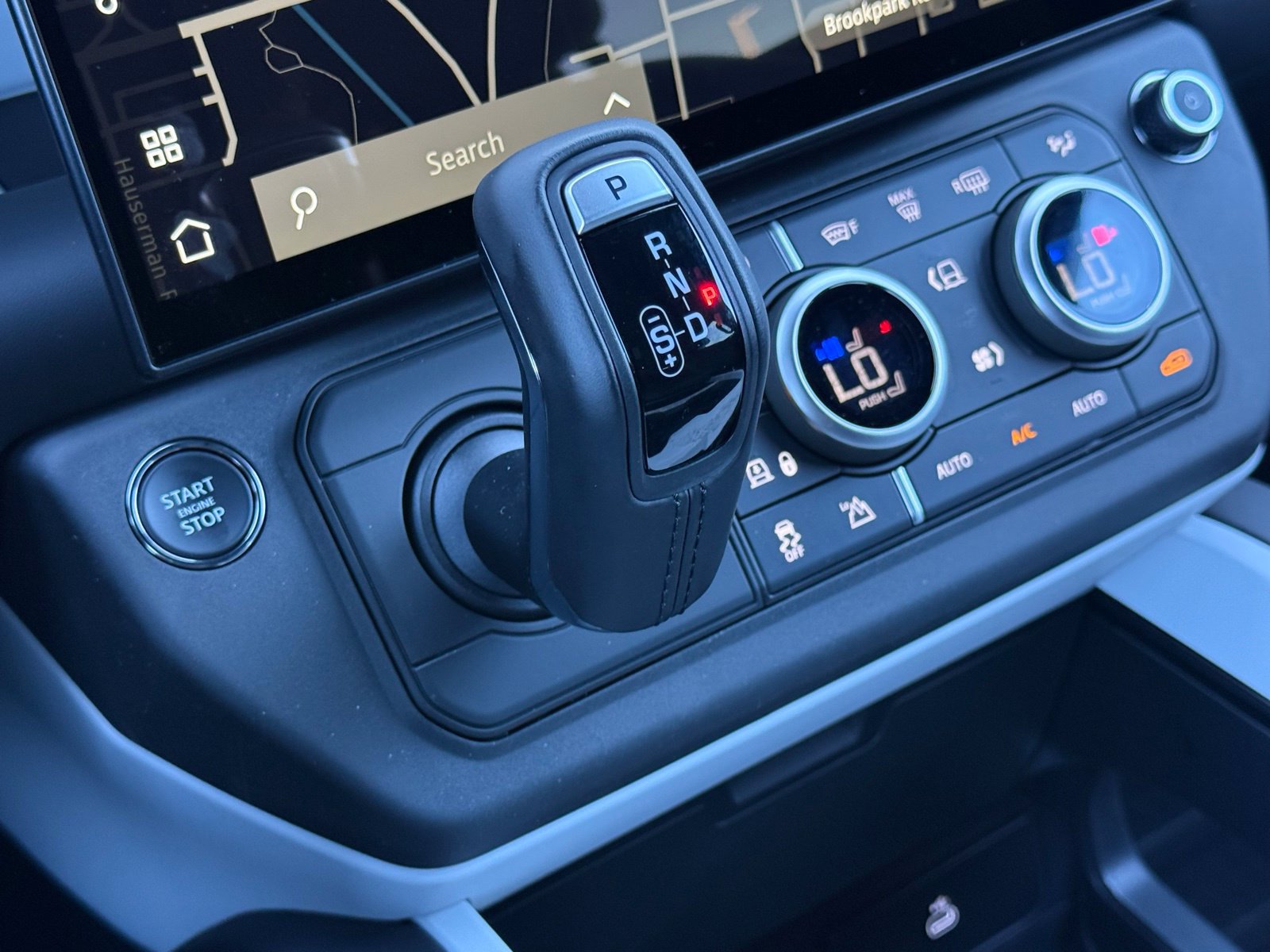 New 2026 Land Rover Defender 110 S AWD/4WD image 36