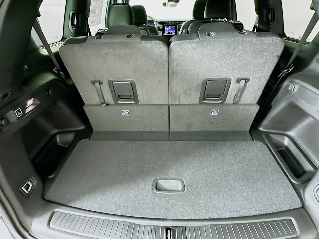 New 2025 Jeep Grand Cherokee L Laredo w/ Luxury Tech Group I image 32