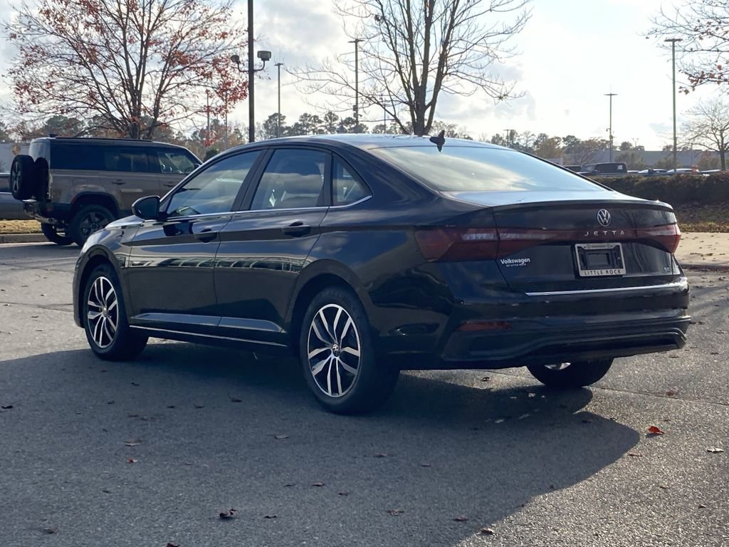 New 2026 Volkswagen Jetta SE image 3