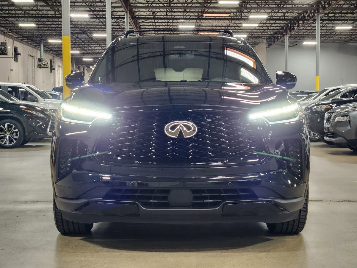 Used 2024 INFINITI QX60 Autograph w/ Cargo Package image 3