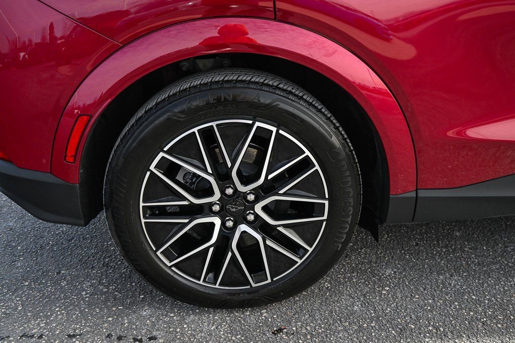 Certified 2025 Ford Mustang Mach-E Premium image 14