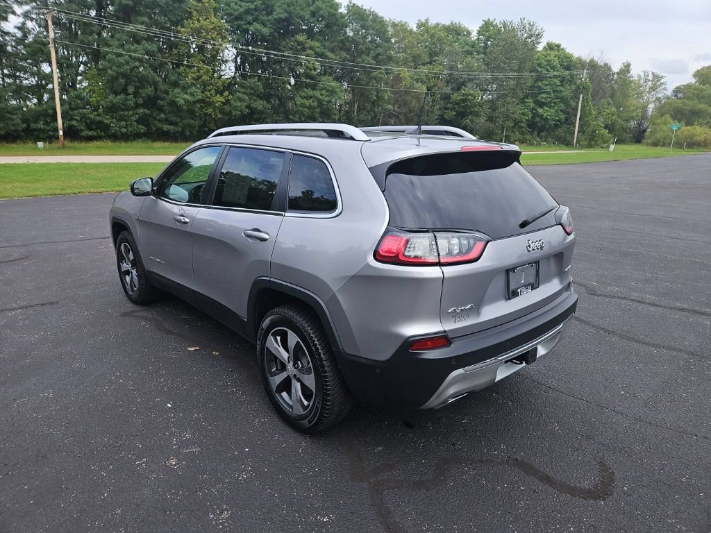 Used 2019 Jeep Cherokee Limited w/ Technology Group AWD/4WD image 5