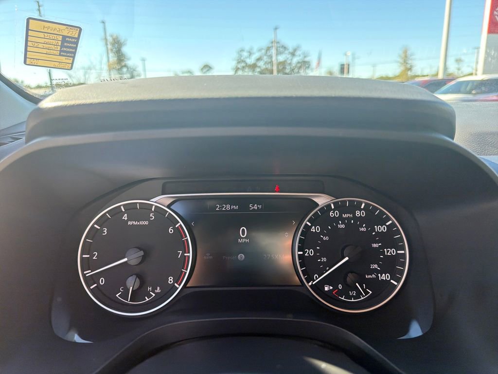 Used 2024 Nissan Rogue SV image 30