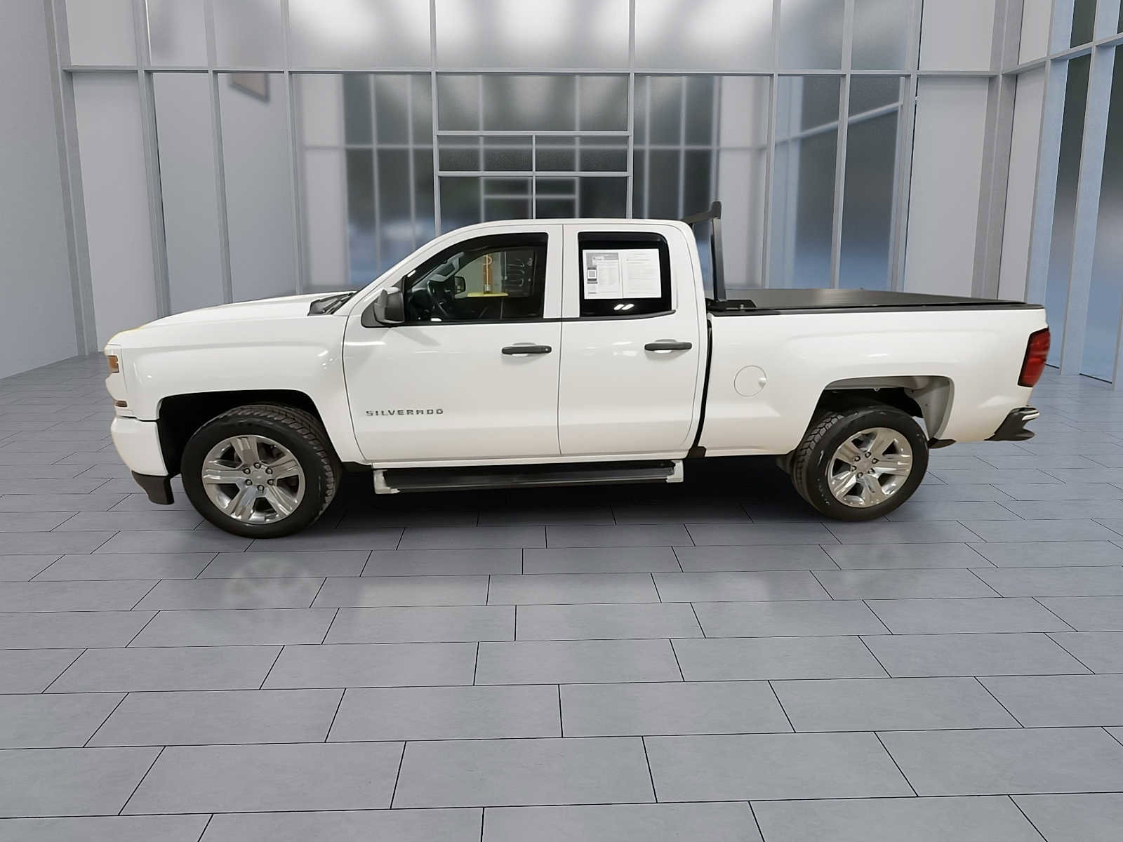 Used 2018 Chevrolet Silverado 1500 Custom w/ Custom Value Package image 5