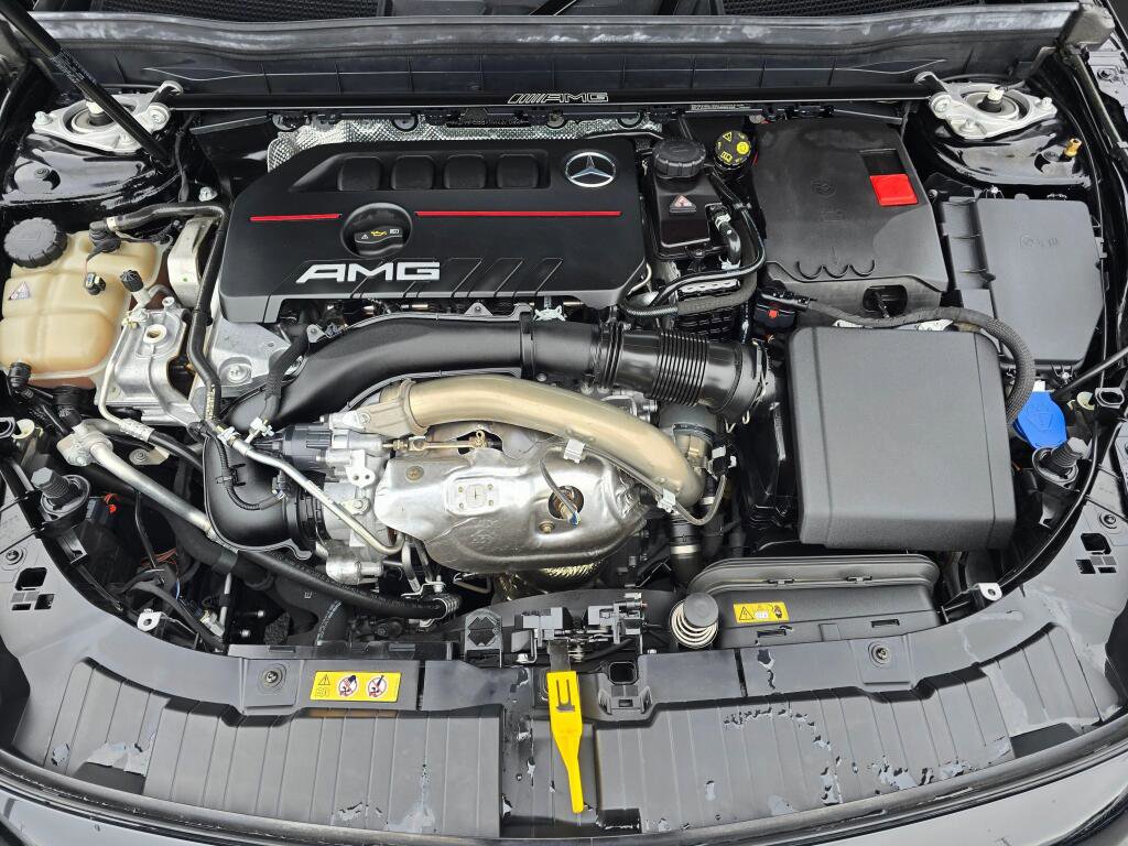 Used 2022 Mercedes-Benz GLB 35 AMG 4MATIC image 10