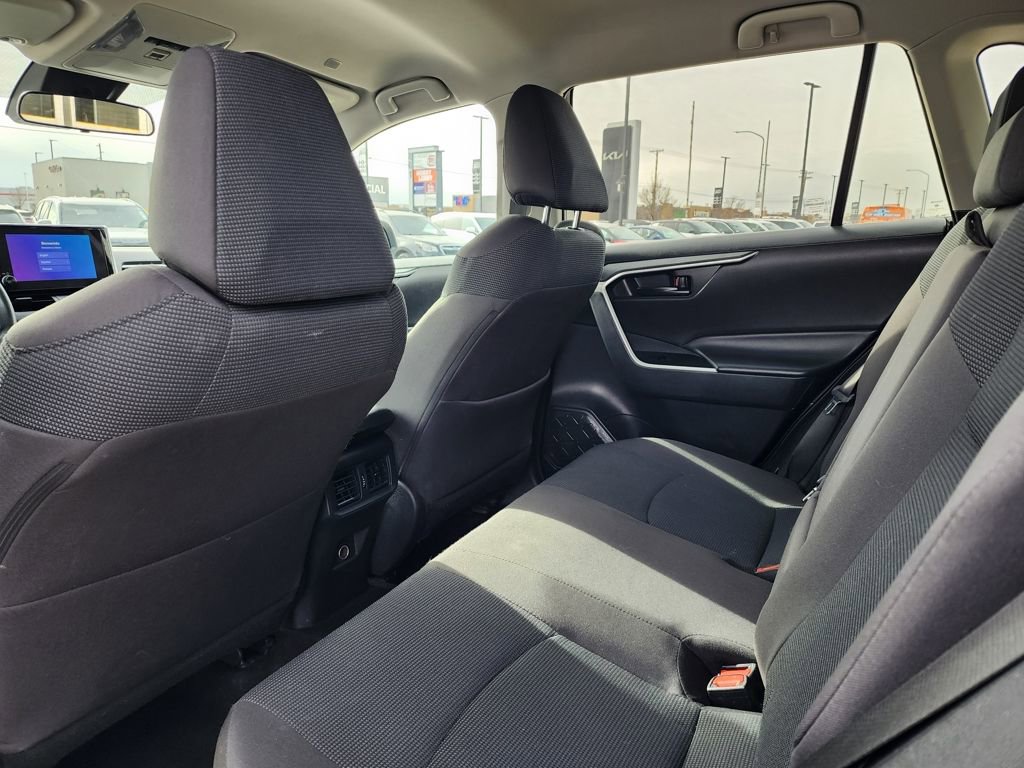 Used 2023 Toyota RAV4 LE image 11
