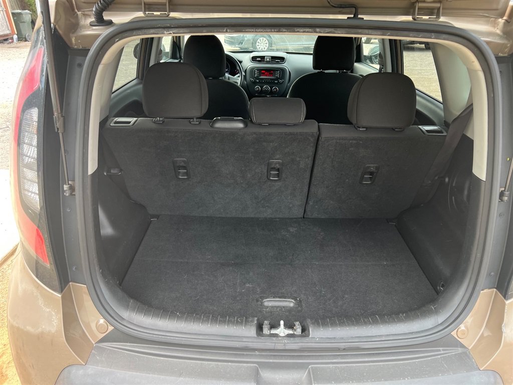 Used 2014 Kia Soul FWD image 18