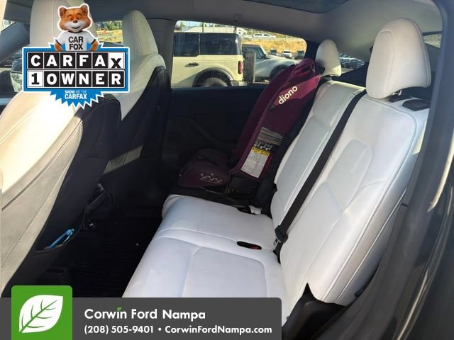 Used 2024 Tesla Model Y Long Range AWD/4WD image 11
