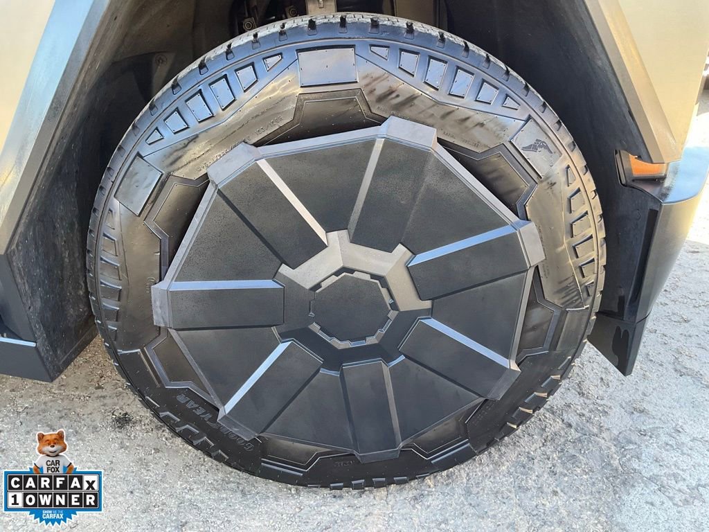 Used 2024 Tesla Cybertruck Cyberbeast image 75