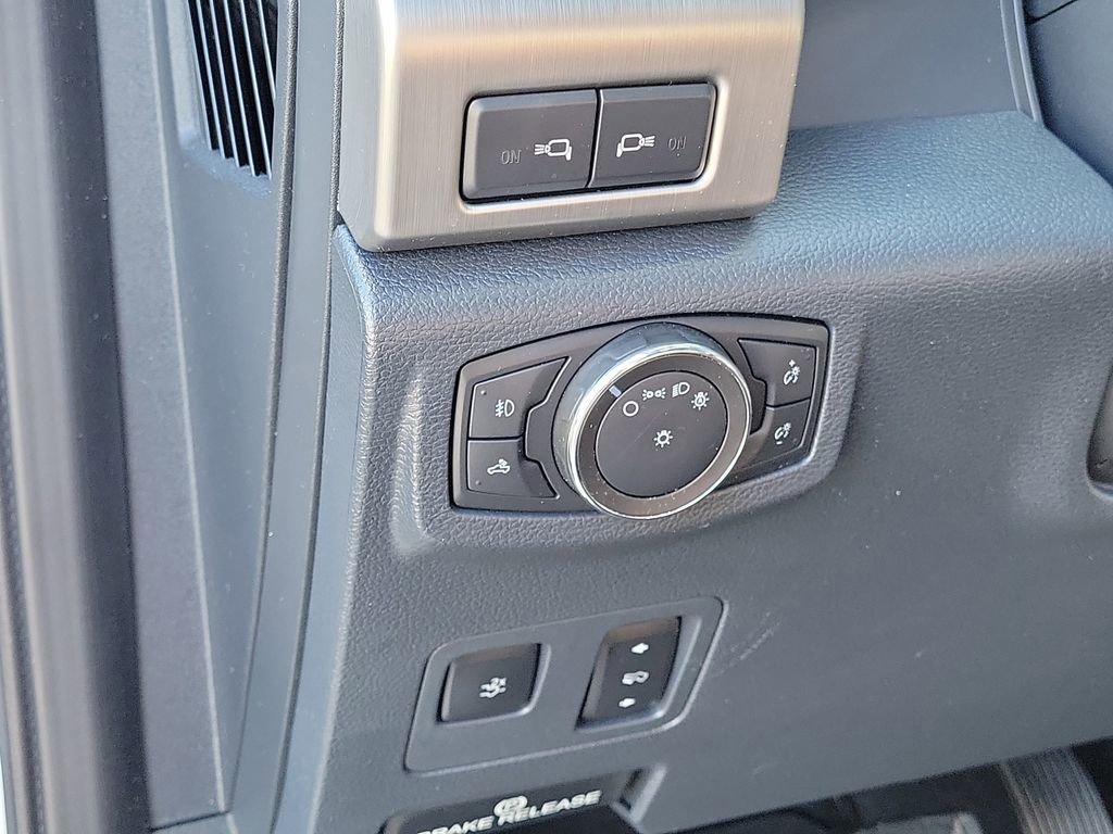Used 2022 Ford F250 Platinum w/ FX4 Off-Road Package image 23