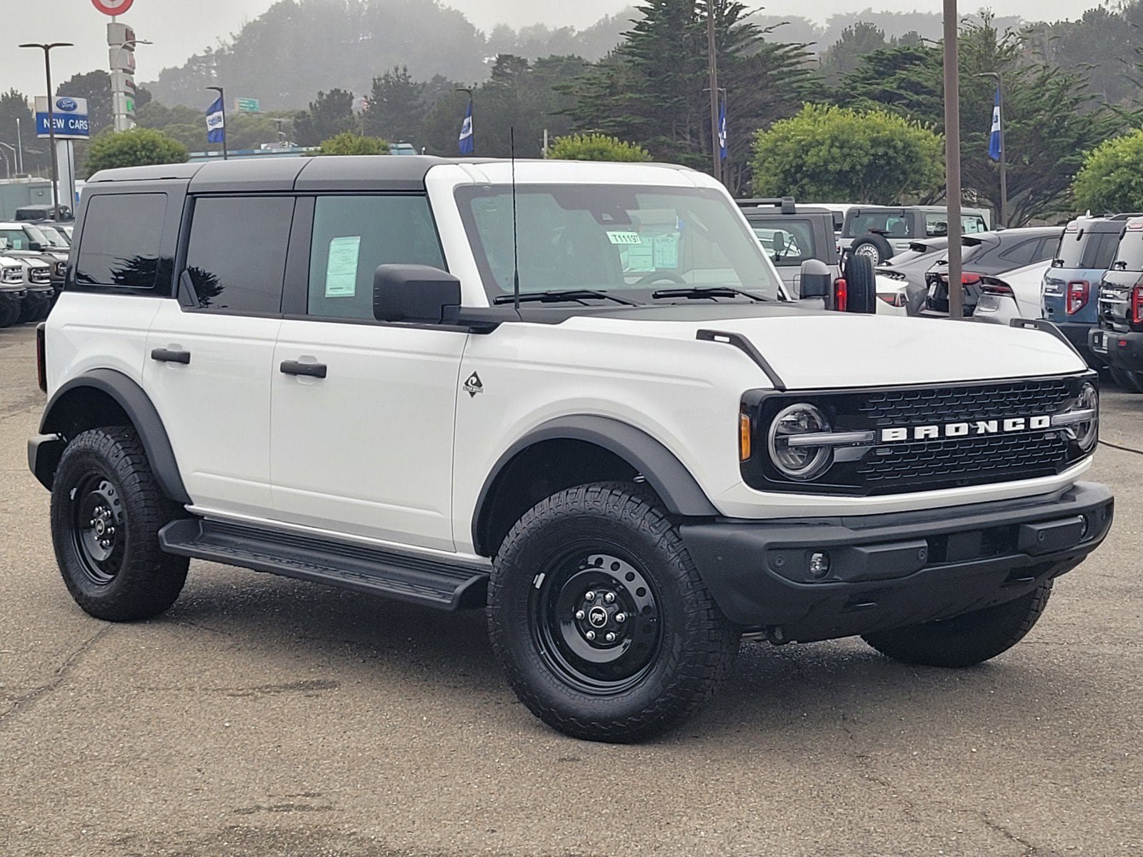 New 2026 Ford Bronco Outer Banks AWD/4WD image 2