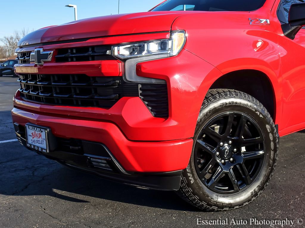 Used 2023 Chevrolet Silverado 1500 RST w/ Convenience Package II image 3