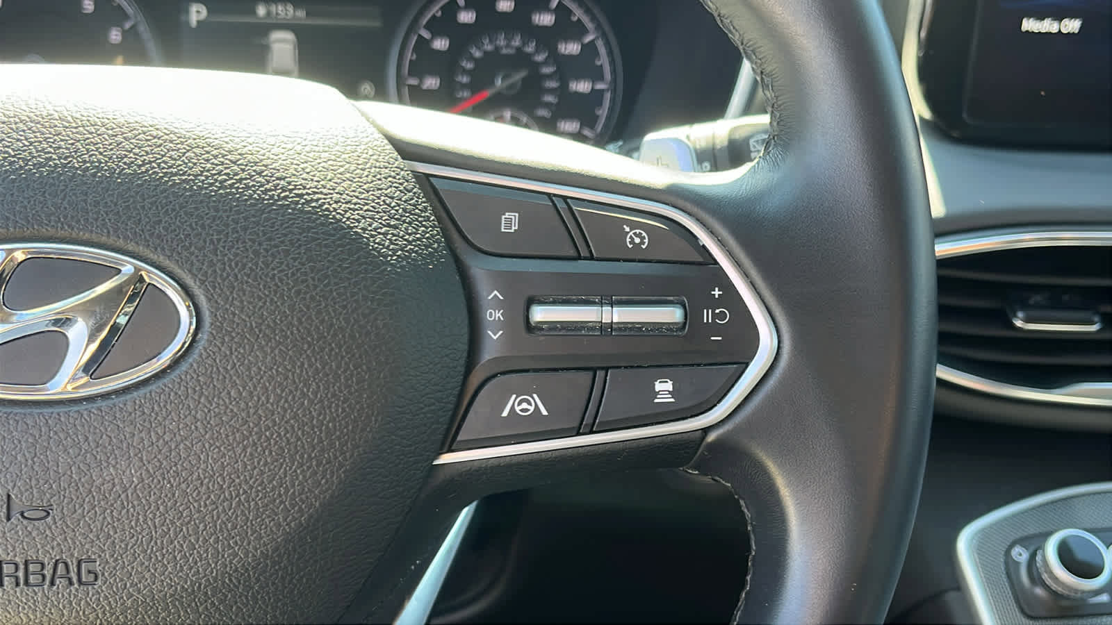 Used 2023 Hyundai Santa Fe SEL AWD/4WD image 13