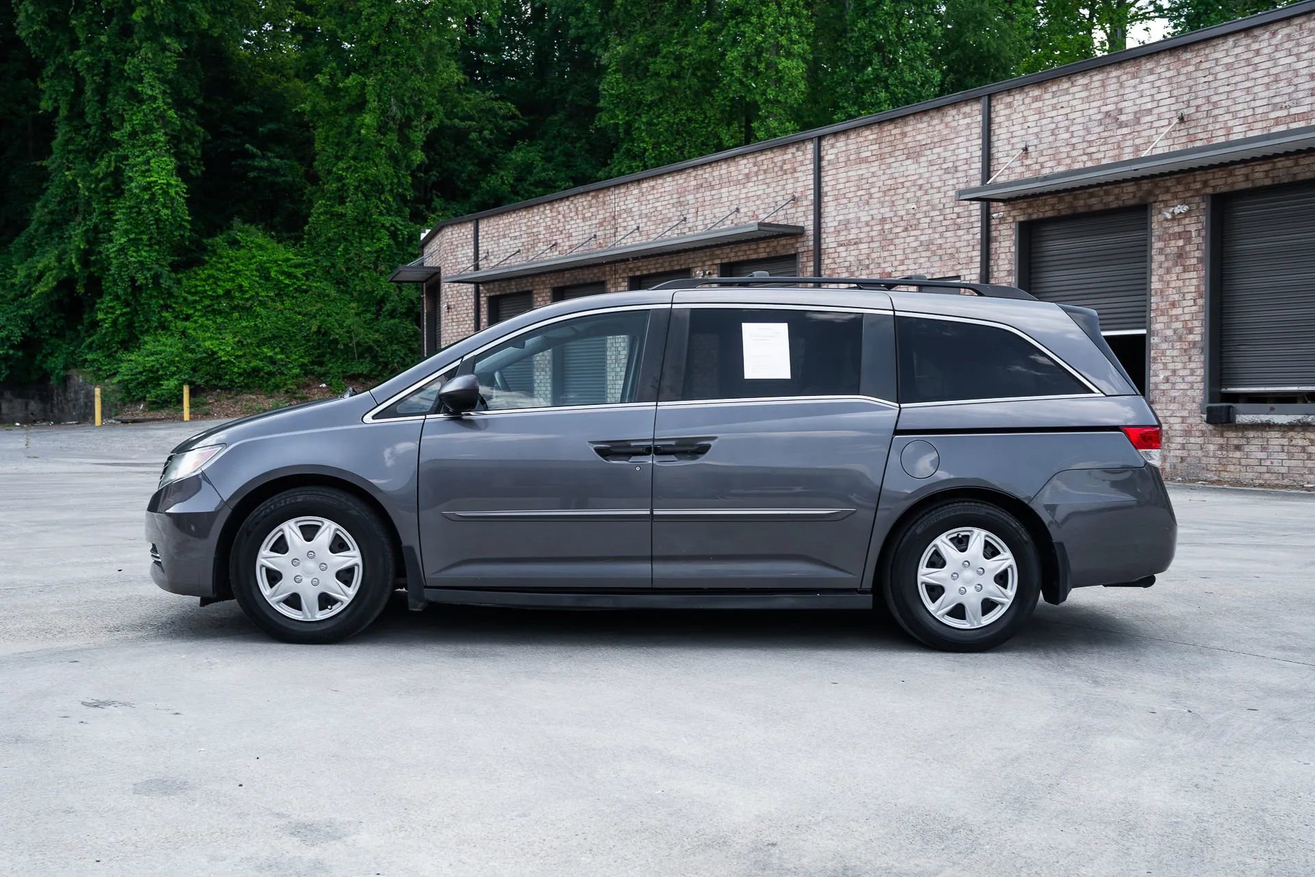 Used 2016 Honda Odyssey LX image 4