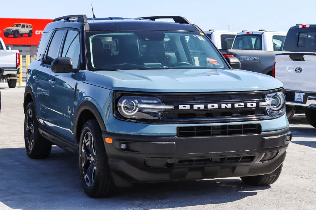 Used 2021 Ford Bronco Sport Outer Banks AWD/4WD image 3