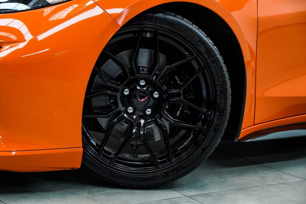 Used 2024 Chevrolet Corvette Z06 RWD image 5