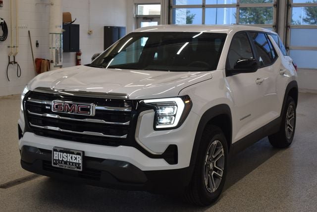 Used 2025 GMC Terrain Elevation AWD/4WD image 9