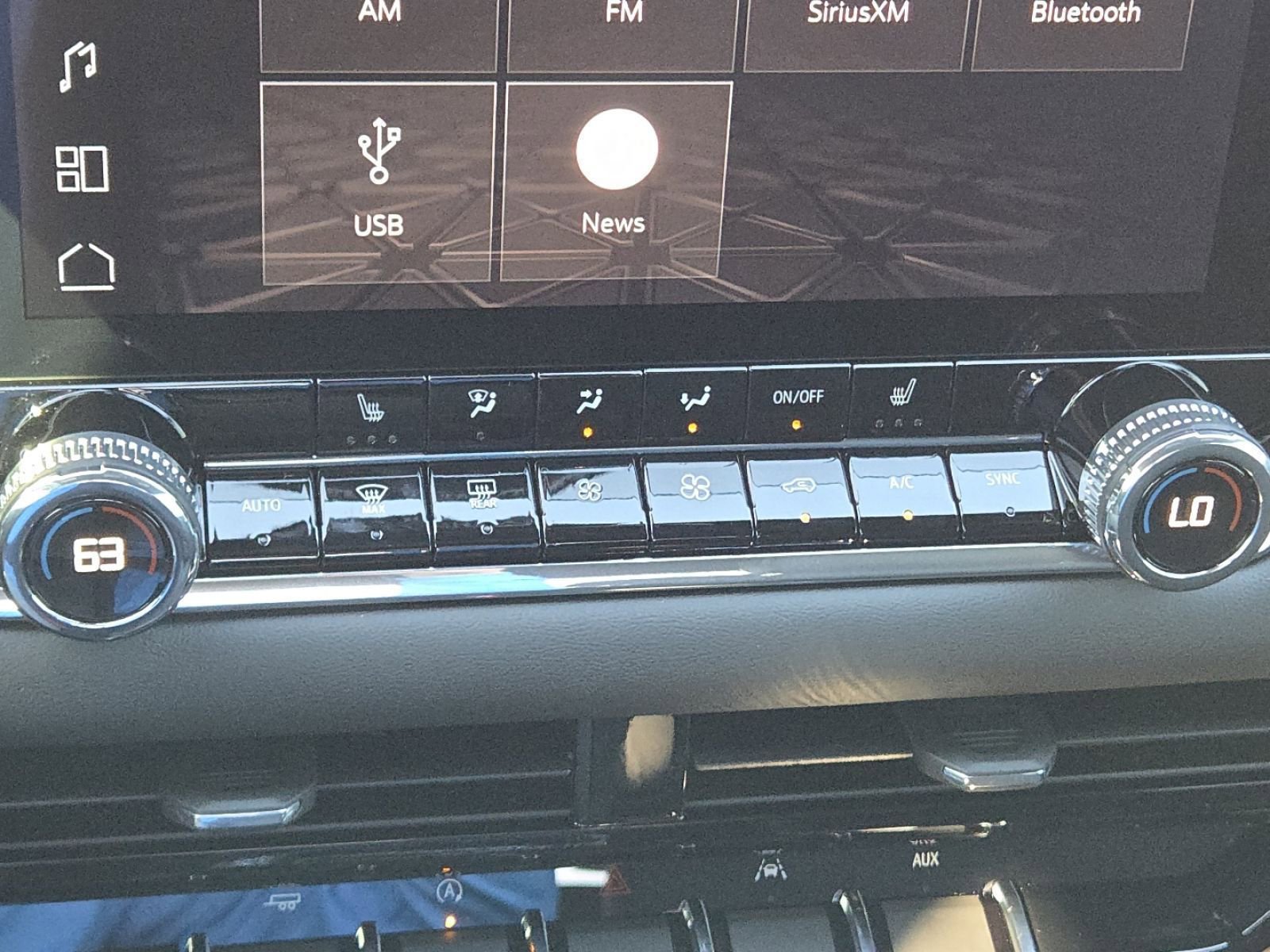 New 2026 GMC Canyon Elevation w/ Convenience Package image 32