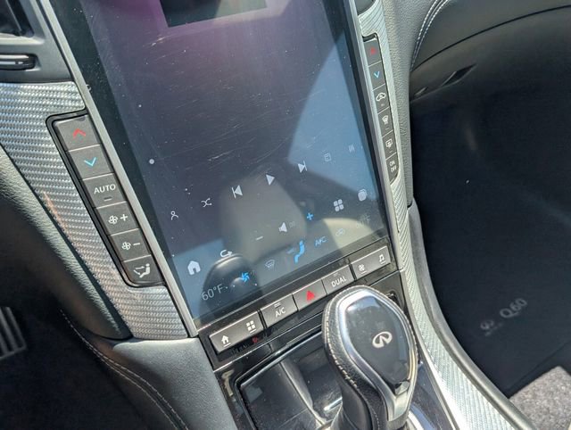 Used 2019 INFINITI Q60 Red Sport 400 AWD/4WD image 14