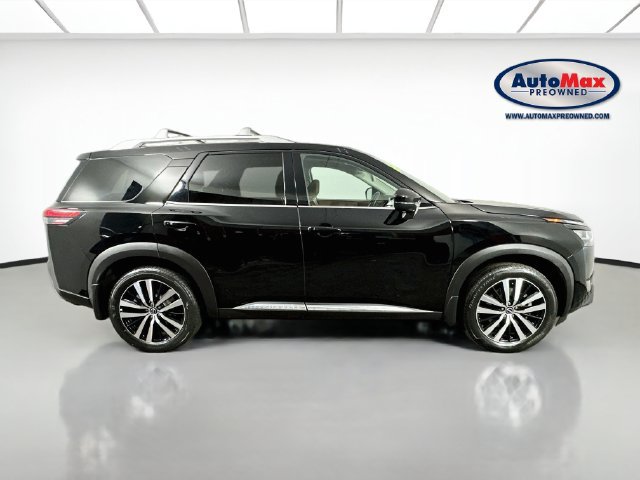 Used 2024 Nissan Pathfinder Platinum w/ Cargo Package AWD/4WD image 6