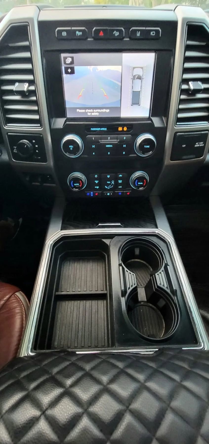 Used 2019 Ford F350 Platinum w/ Platinum Ultimate Package AWD/4WD image 8