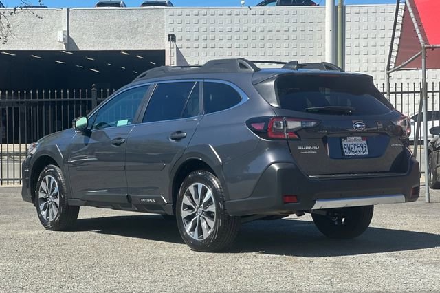 Used 2025 Subaru Outback Limited AWD/4WD image 6
