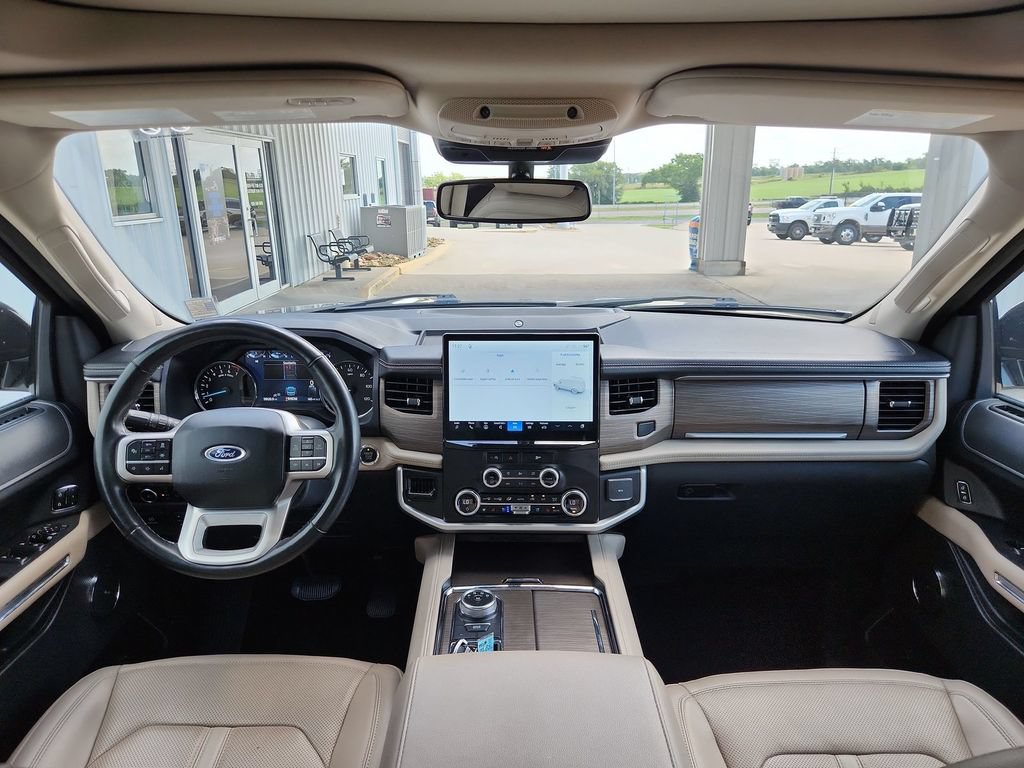 Used 2024 Ford Expedition Limited RWD image 13