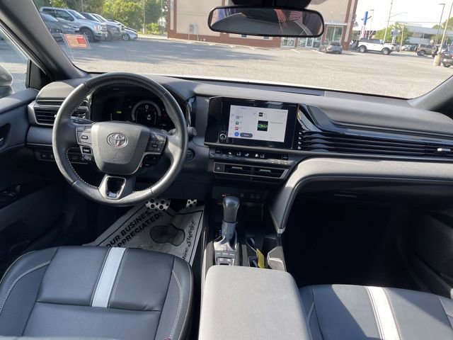 Used 2025 Toyota Camry SE FWD image 14